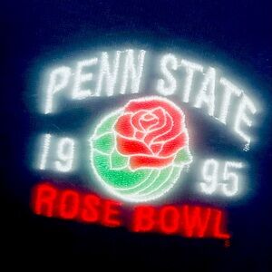 Penn State 1995 Rose Bowl Sweatshirt
Large
Navy Blue